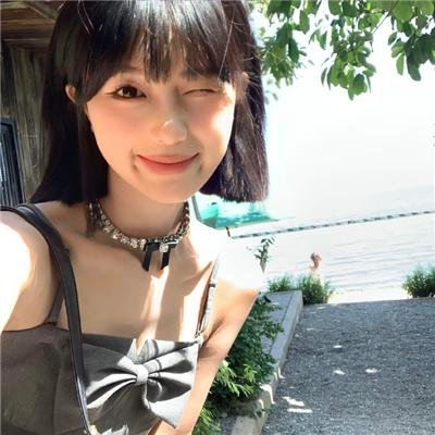 黑色蛋糕
